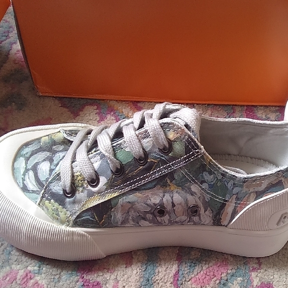 Rocket Dog Floral Sneakers - Gray and White - Picture 1 of 6